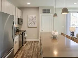 Landing Stunning 1BD Clubhouse Gym