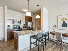 Landing Stylish 2BD Clubhouse Gym