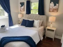 The Hourglass Inn- Unit B