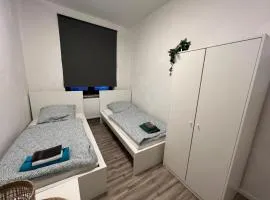 Monteur & Ferienwohnung mit Balkon, 3 Schlafzimmer & Platz für 6 Personen
