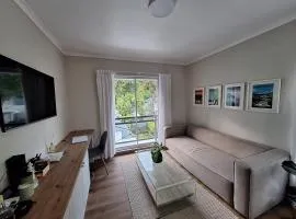 Newlands Charm! Leafy & Secure with Mountain Views