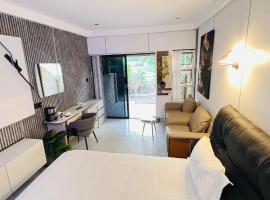 City Hotels & Apartments, hotel din Harare