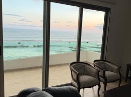 Departamento frente al mar en Playa Brujas, hotel i La Florida