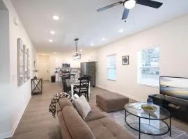 5 Min to Elon - 7 Min to Downtown - Washer and Dryer