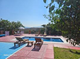 Quinta Mar&iacute;a Valentina Heated pool, court, cottage di Ixtlahuac&aacute;n de los Membrillos