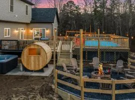 Emerald Luxe Retreat Lake Hot Tub Sauna