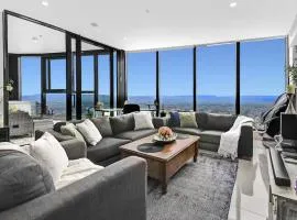 Level 70 Penthouse with Sky high Views