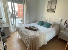 Casa Vane, hotel i Santa Coloma de Gramanet