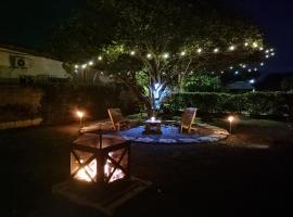 Penny House Hostal, hotel i David