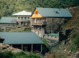 Cliff House Kala, Svaneti