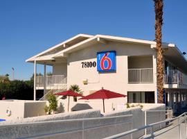 Motel 6-Palm Desert, CA - Palm Springs Area, hotell i Bermuda Dunes