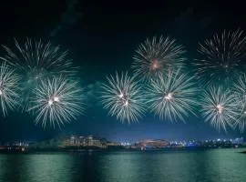 Luxe 5BR Villa Aquira - 5 Minutes to New Year Fireworks