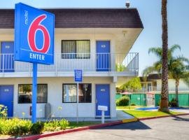 Motel 6-Santa Nella, CA - Los Banos - Interstate 5, viešbutis mieste Santa Nella