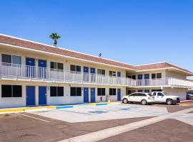 Motel 6 Mesa North、メサのホテル