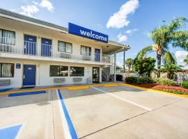Motel 6-Lakeland, FL, hotel in Lakeland