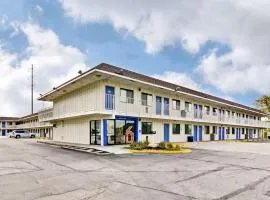 Motel 6-Pittsburgh, PA - Crafton