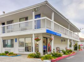 Motel 6-Medford, OR - North, hotel in Medford