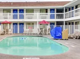 Motel 6-Medford, OR - North