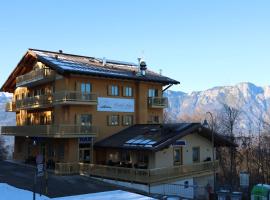 Hotel Alpe Bellaria, hotel em Candriai