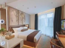 James Joyce Coffetel Changsha Wanjiali Baoqiaobei Metro Station