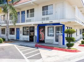 베이커스필드에 위치한 호텔 Motel 6-Bakersfield, CA - Convention Center