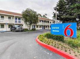 Motel 6-Salinas, CA - North Monterey Area, hotel v destinácii Salinas
