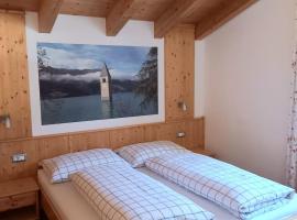 Pferdehof Ansteingut, hotel in Sluderno