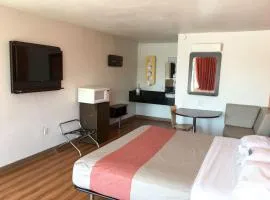 Motel 6-Connellys Springs, NC