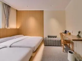 闻间晚安酒店上海外滩豫园地铁站店