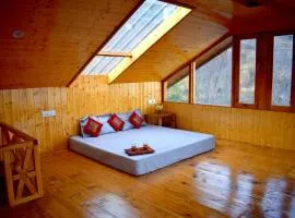 Top Mountain Mist Near Jibhi