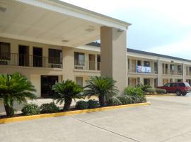 Motel 6-Luling, LA, hotel con pileta en Luling