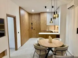 Santa Barbara ground floor luxury apartment