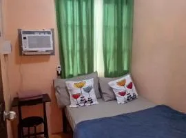 Mel's Place Batangas City Unit 1 Two-Bedroom House w Free Parking, WIFI 4 adults & kids
