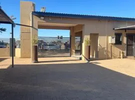 Tshiamo Estate