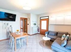 Lake View - Between Gardaland and Movieland