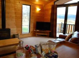 Woodland Oak Log Cabin