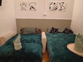 SridaHouse#Near Central Festival Hat Yai, nastanitev z opremo za kuhanje v mestu Sathani Khlong Rian