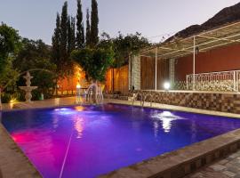 Villa atlas view tafraout, hotel en Anebdour