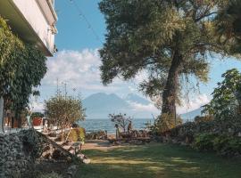 El Dragon Hotel, khách sạn ở San Marcos La Laguna