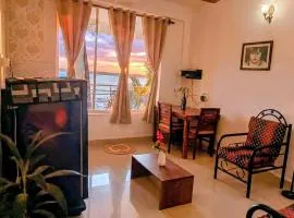 GS Home on the Bay- Super Sea & Garden view Glass studio apartment