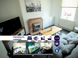 Three BR House By Eason Stays Short Lets Lowestoft