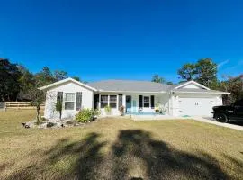 Ocala Lovely Retreat 4 Bedroom 1 acre fenced home WEC HITS Fast