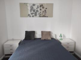 Garden Home, Bed & Breakfast in T&ouml;r&ouml;kb&aacute;lint