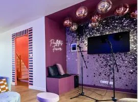 Paillettes fever, maison avec karaoké, 3 chambres