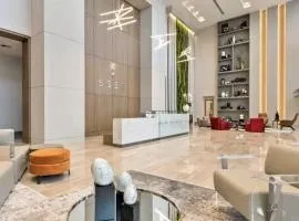Stylish Urban 5350 Park Doral