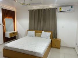 Mobile doctors apartment، فندق في آكرا