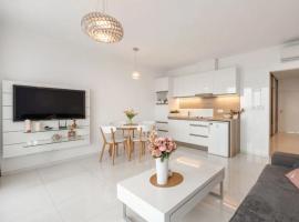 Apartment Senec, Slnečné jazerá near Aquapark, מלון בסנץ