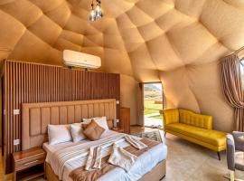 Rum Paradise luxury camp& BUBBLE, hotelli kohteessa Wadi Rum