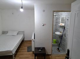 Hostel Lalinac, hotel en Niš