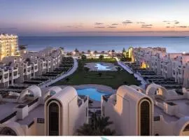 Sahl Hasheesh Finest Chalet - Gravity resort beachfront family 2 bedroom - garden pools view waterpark NON EGYPTIAN ONLY